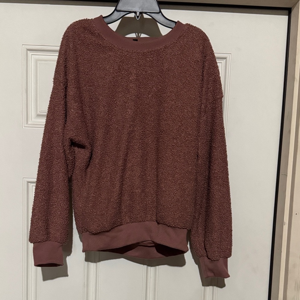 Elegant Mauve Women's Crew Neck Sweater